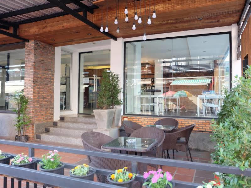 Lao Silk Hotel Ban Nongdouang Exterior photo