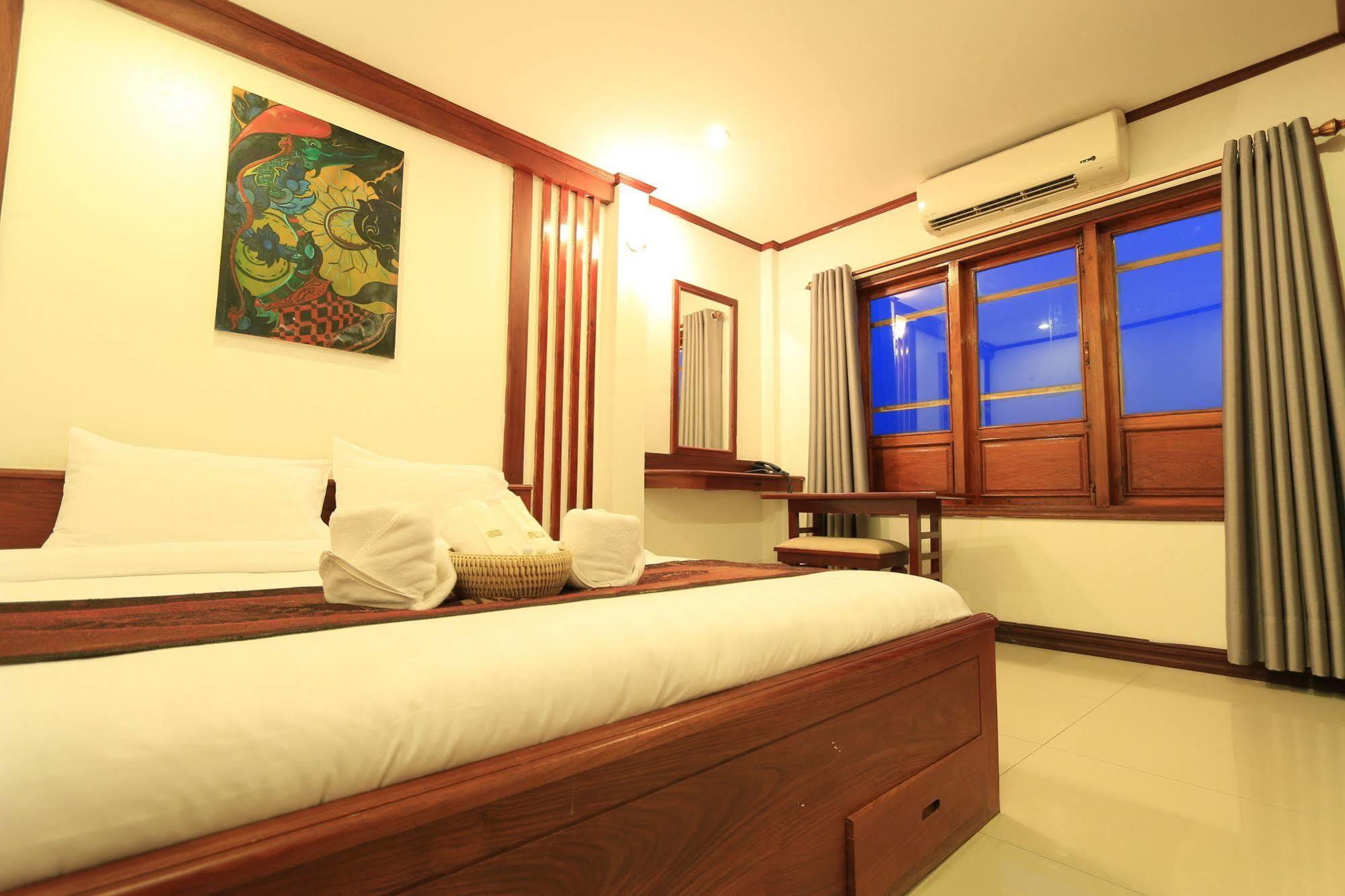 Lao Silk Hotel Ban Nongdouang Exterior photo
