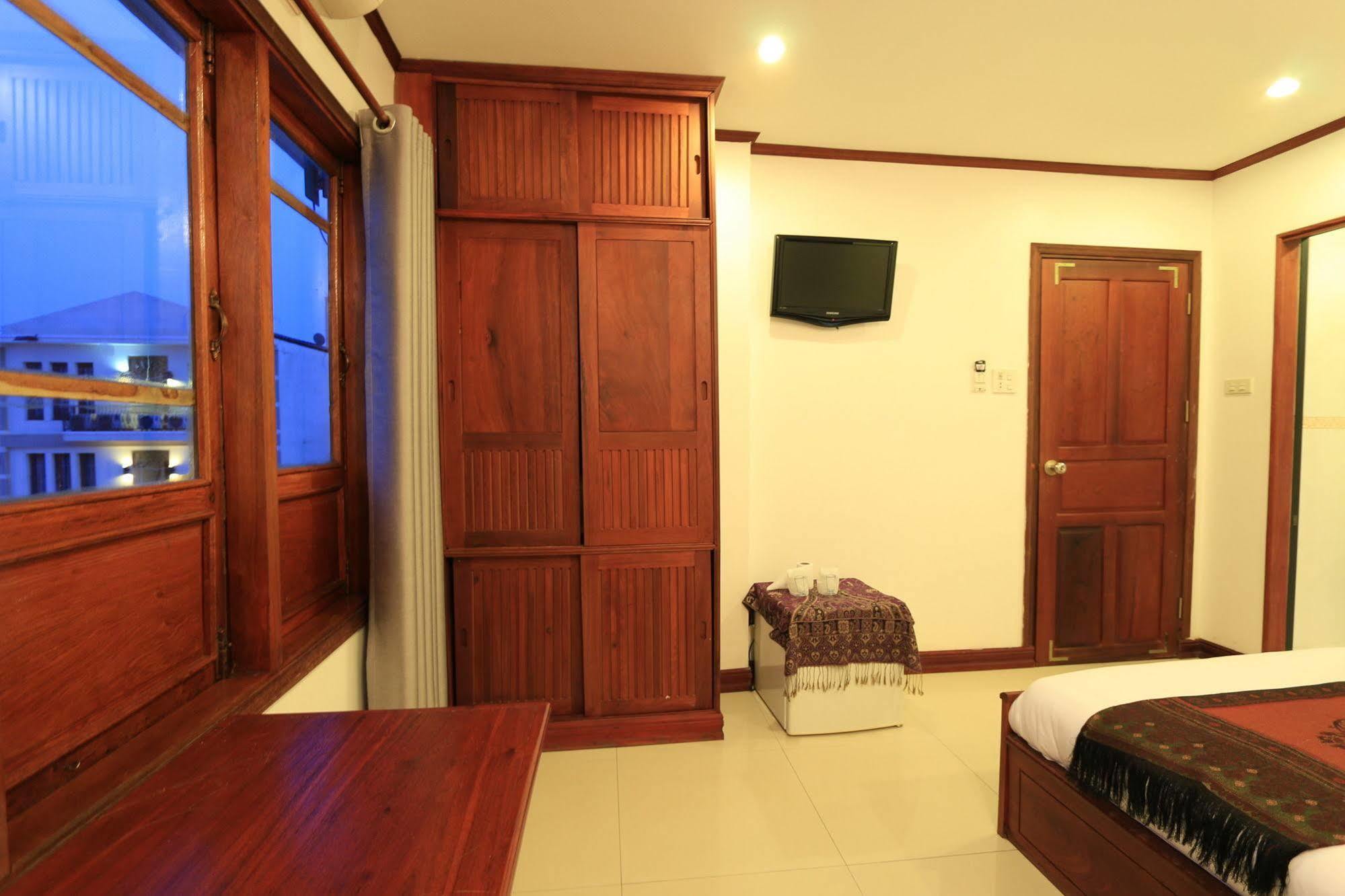Lao Silk Hotel Ban Nongdouang Exterior photo
