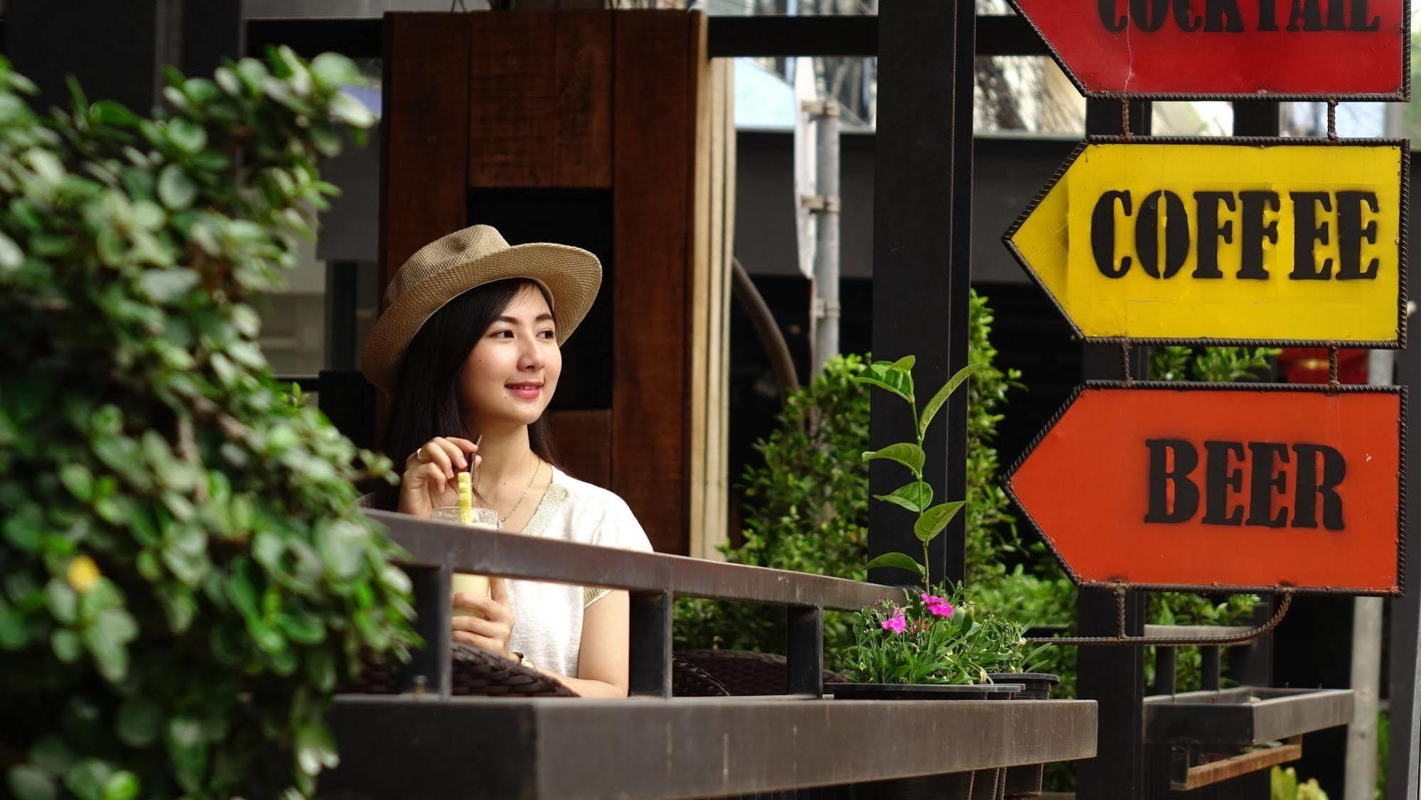 Lao Silk Hotel Ban Nongdouang Exterior photo