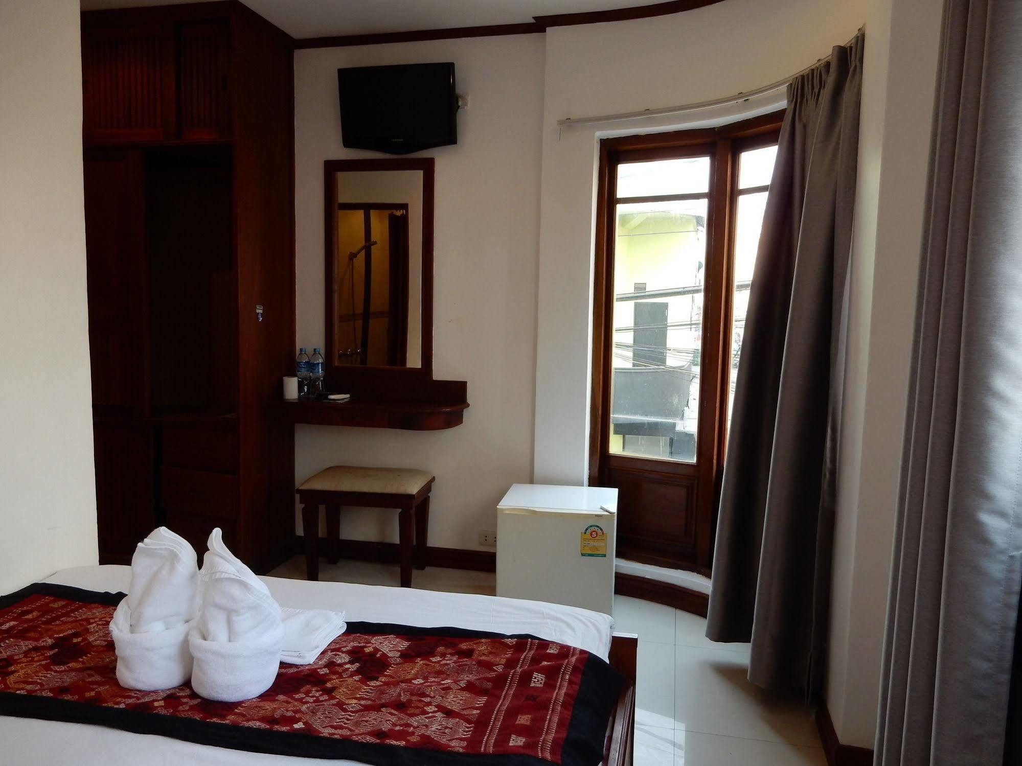 Lao Silk Hotel Ban Nongdouang Exterior photo